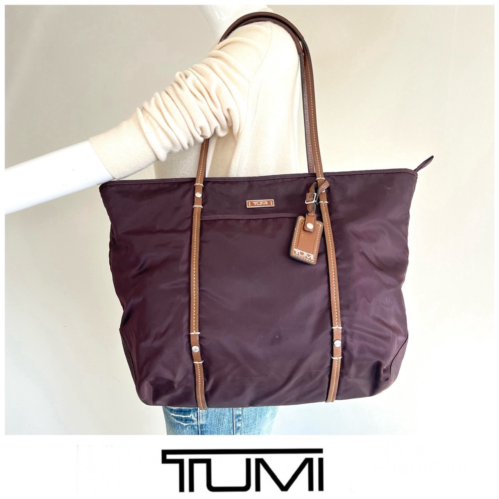 TUMI Voyageur Brown Purple Nylon Leather Trim Spacious Travel Shoulder Bag Tote